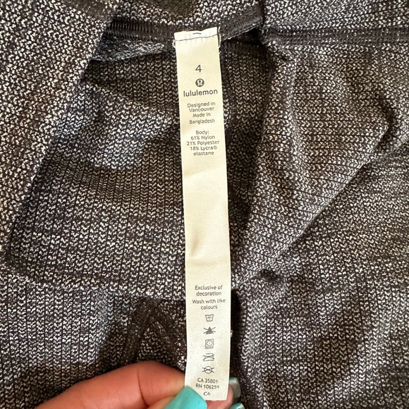 ⭐️⭐️NWOT⭐️⭐️ Lululemon leggings - Picture 2 of 2